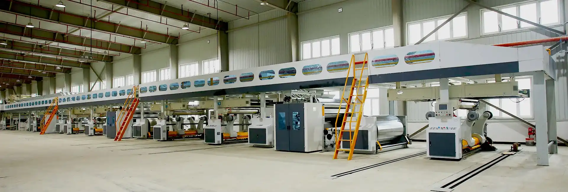 Machines et Lignes de production pour cartons ondulés et boîtes en carton